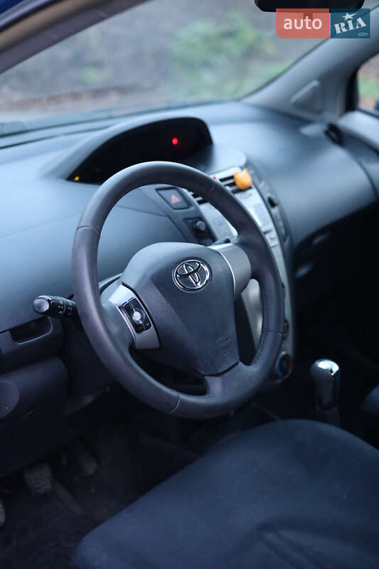 Хэтчбек Toyota Yaris 2007 в Виннице фото 10 Хэтчбек Toyota Yaris 2007 в Виннице