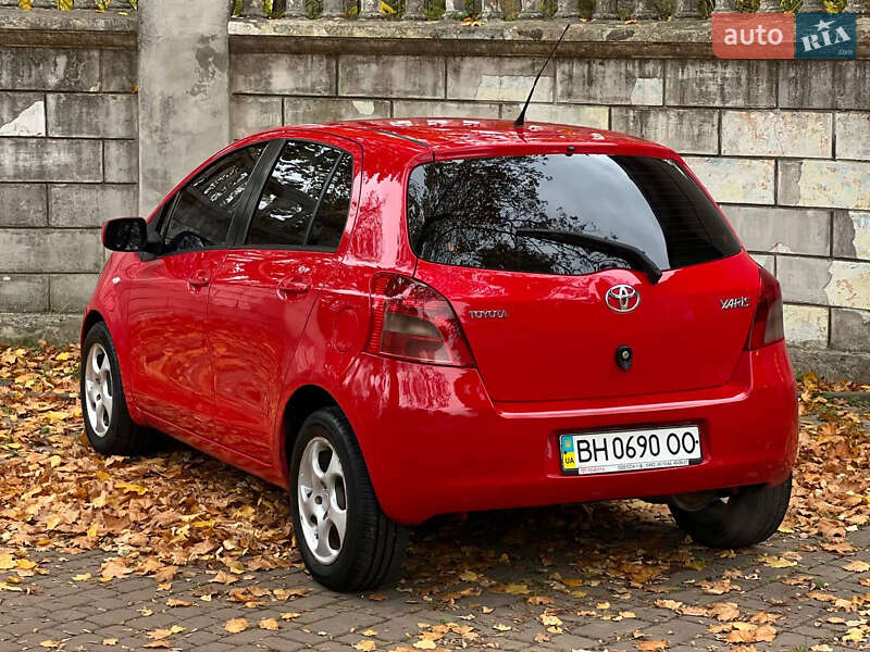 Хетчбек Toyota Yaris 2006 в Одесі