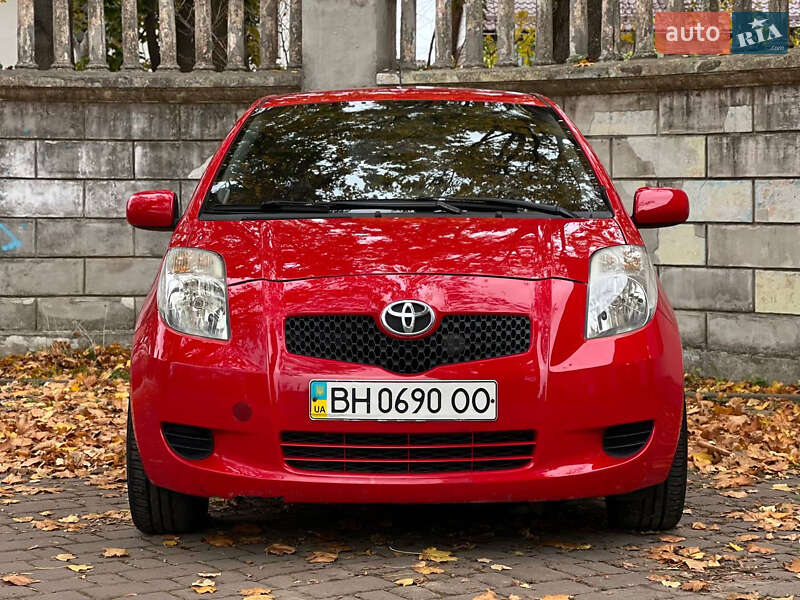 Хетчбек Toyota Yaris 2006 в Одесі