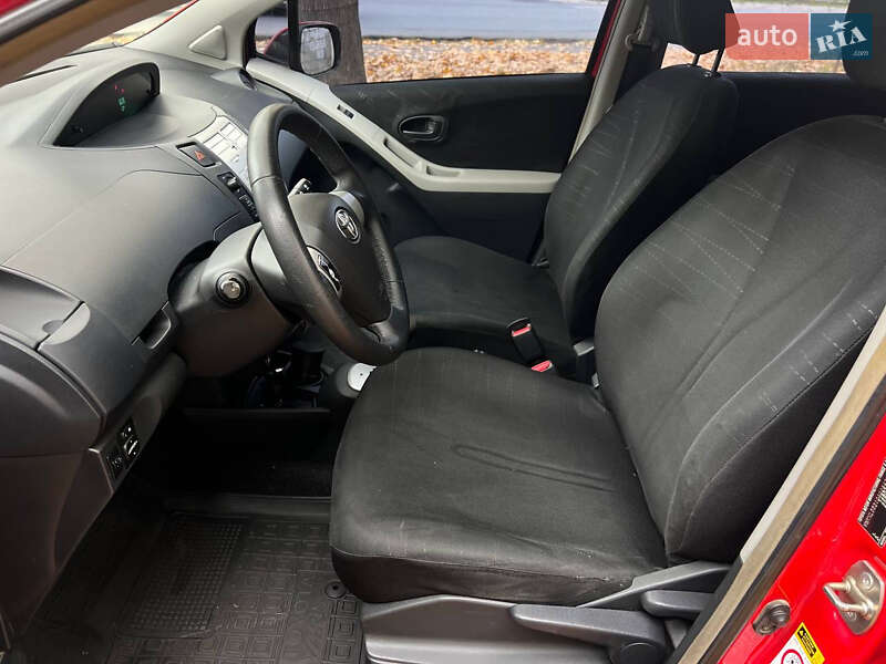 Хетчбек Toyota Yaris 2006 в Одесі