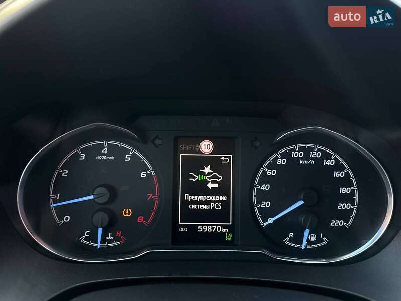 Хэтчбек Toyota Yaris 2018 в Киеве