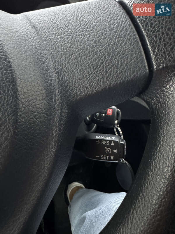 Хэтчбек Toyota Yaris 2013 в Черновцах фото 32 Хэтчбек Toyota Yaris 2013 в Черновцах