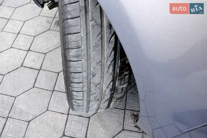 Хетчбек Toyota Yaris 2010 в Львові