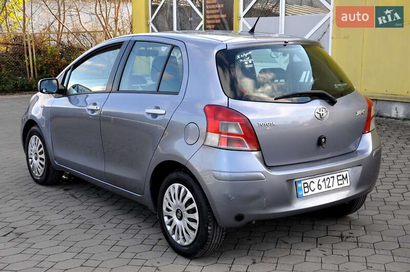 Хетчбек Toyota Yaris 2010 в Львові
