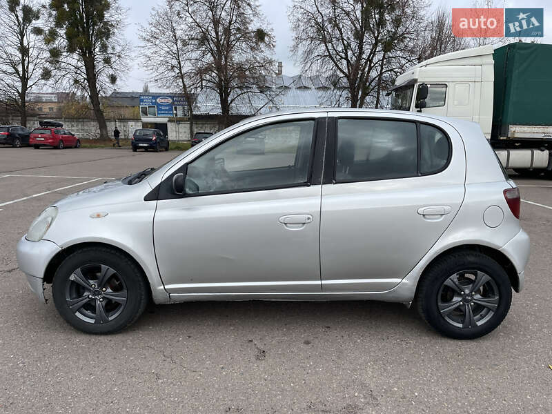 Хэтчбек Toyota Yaris 2001 в Ровно фото 5 Хэтчбек Toyota Yaris 2001 в Ровно