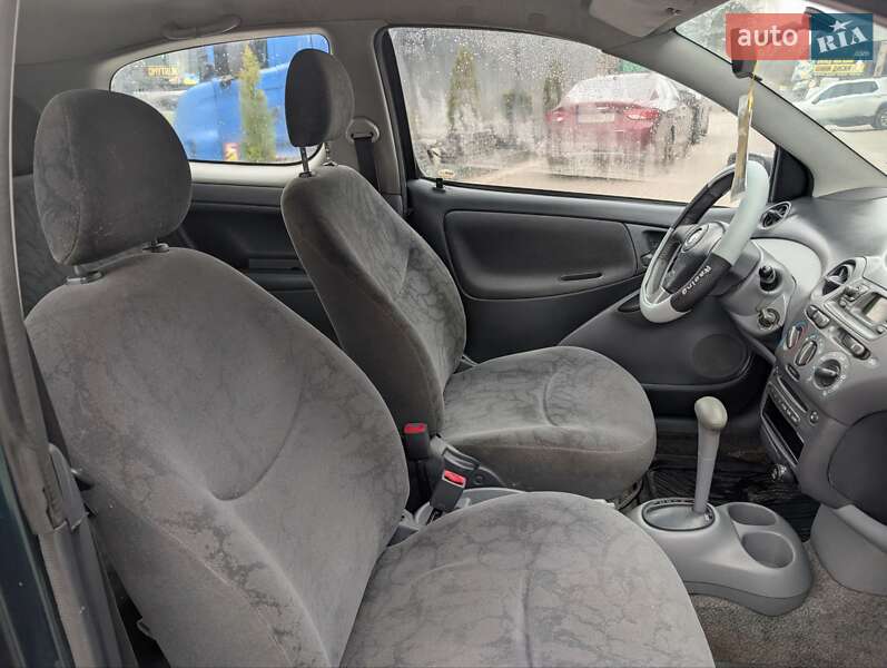 Хэтчбек Toyota Yaris 2001 в Ровно фото 15 Хэтчбек Toyota Yaris 2001 в Ровно