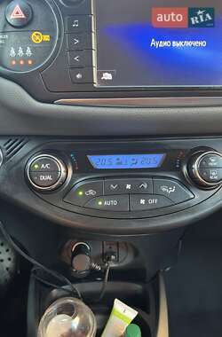 Хетчбек Toyota Yaris 2014 в Львові