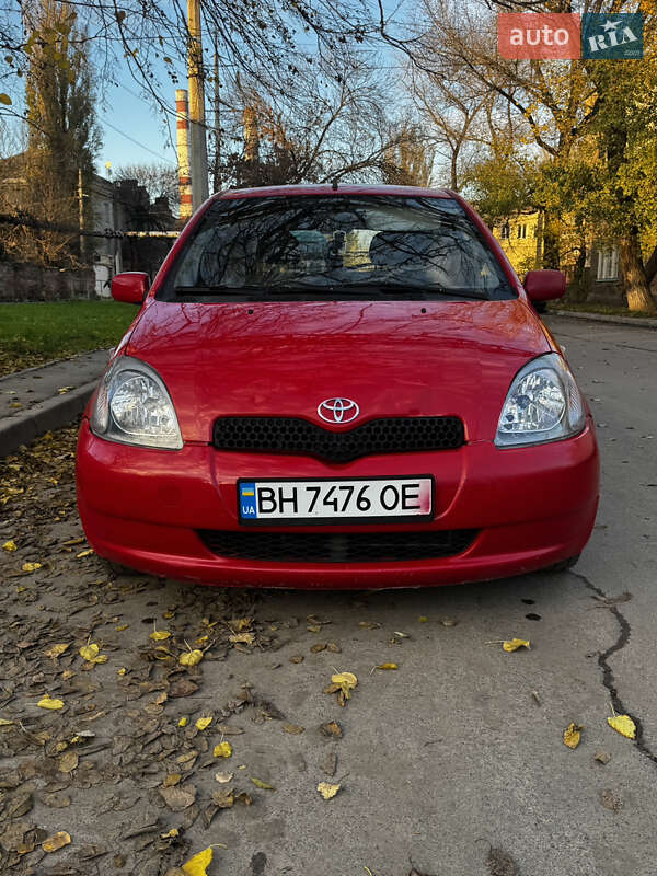 Хетчбек Toyota Yaris 2000 в Одесі