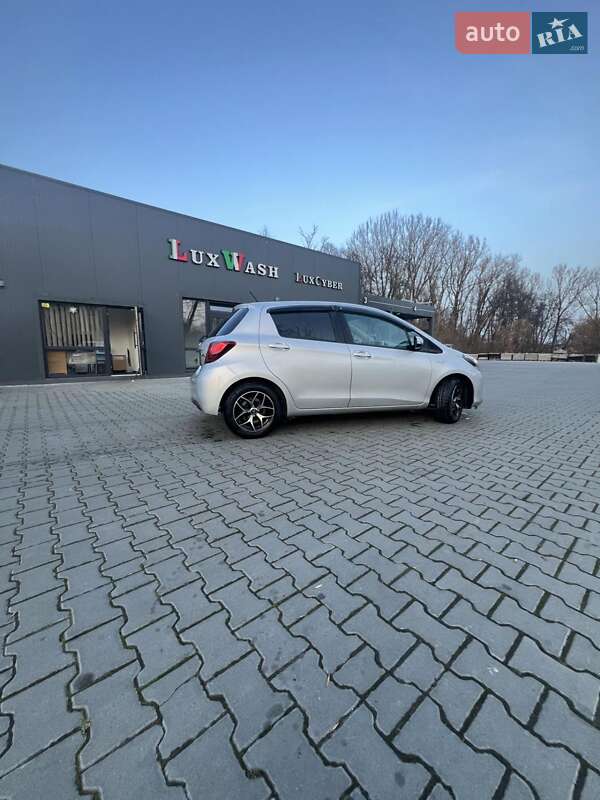 Хэтчбек Toyota Yaris 2014 в Львове фото 24 Хэтчбек Toyota Yaris 2014 в Львове