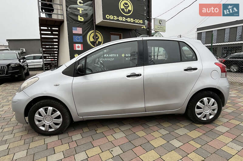 Хетчбек Toyota Yaris 2011 в Стрию фото 4 Хетчбек Toyota Yaris 2011 в Стрию