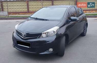 Хетчбек Toyota Yaris 2012 в Києві