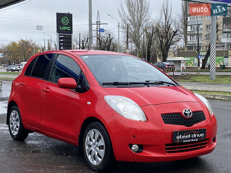 Хэтчбек Toyota Yaris 2008 в Николаеве