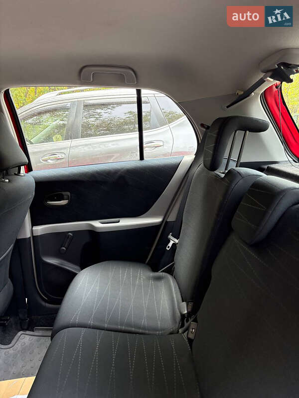 Хэтчбек Toyota Yaris 2008 в Днепре фото 10 Хэтчбек Toyota Yaris 2008 в Днепре