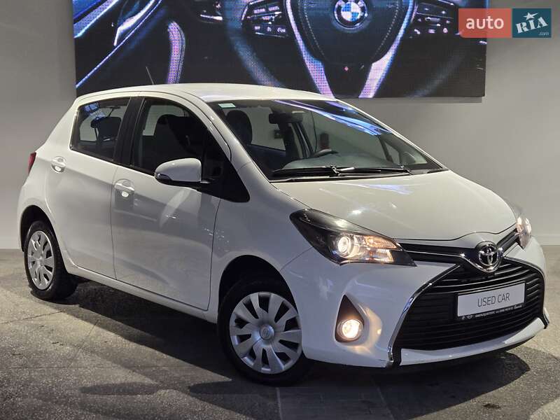 Хэтчбек Toyota Yaris 2014 в Одессе фото 2 Хэтчбек Toyota Yaris 2014 в Одессе