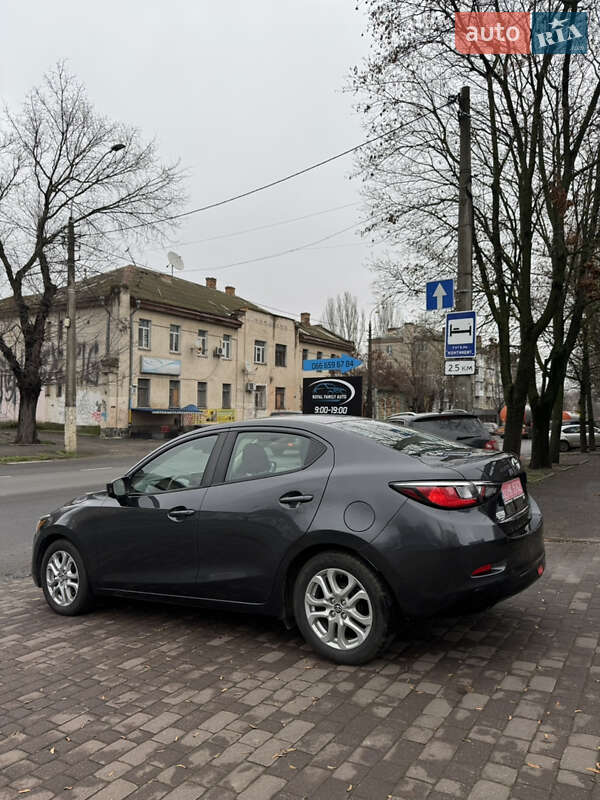 Седан Toyota Yaris 2017 в Николаеве фото 3 Седан Toyota Yaris 2017 в Николаеве