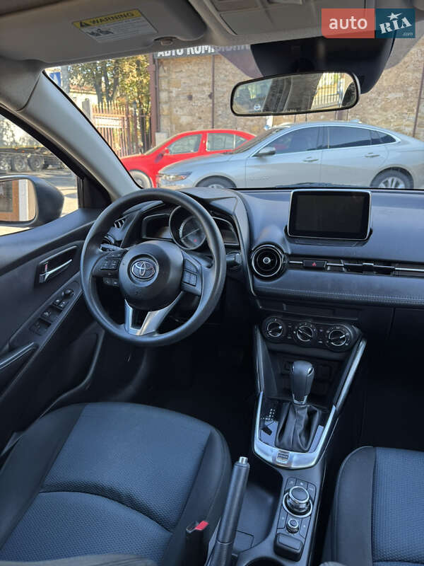 Седан Toyota Yaris 2017 в Николаеве фото 5 Седан Toyota Yaris 2017 в Николаеве