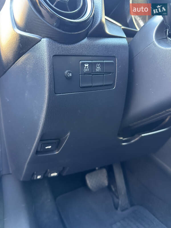 Седан Toyota Yaris 2017 в Николаеве фото 21 Седан Toyota Yaris 2017 в Николаеве