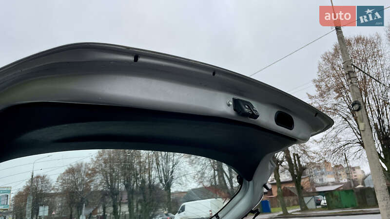 Хэтчбек Toyota Yaris 2011 в Житомире