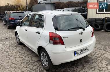 Хэтчбек Toyota Yaris 2010 в Хмельницком