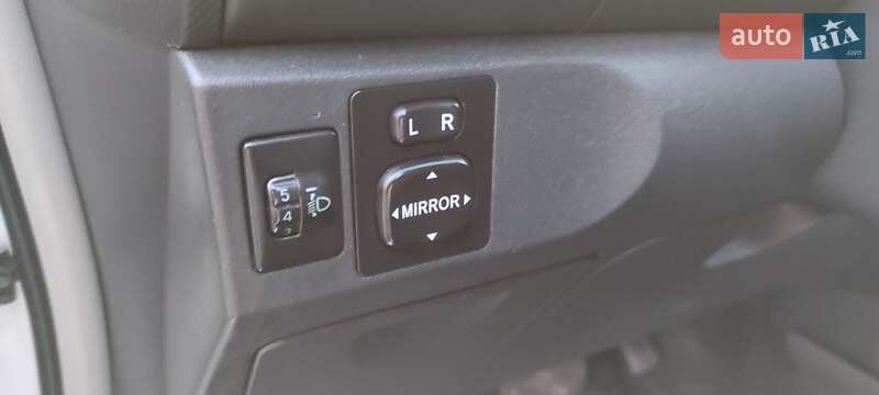 Хэтчбек Toyota Yaris 2006 в Одессе