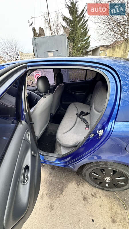Хетчбек Toyota Yaris 1999 в Рівному