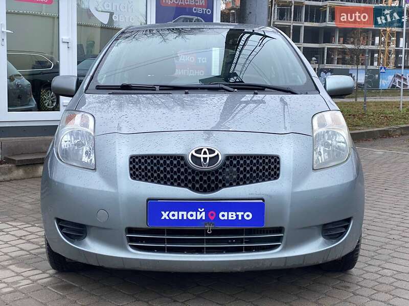 Хетчбек Toyota Yaris 2006 в Львові