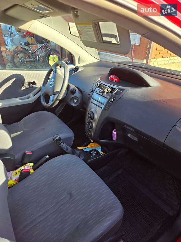 Хетчбек Toyota Yaris 2009 в Луцьку