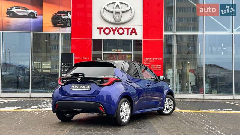 Хетчбек Toyota Yaris 2024 в Івано-Франківську
