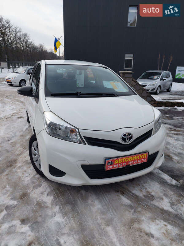 Хетчбек Toyota Yaris 2012 в Кременчуці