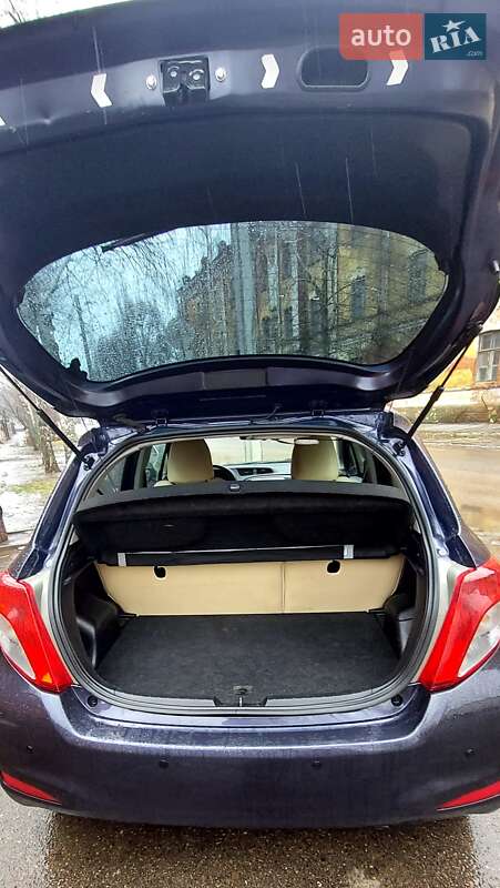 Хэтчбек Toyota Yaris 2013 в Полтаве