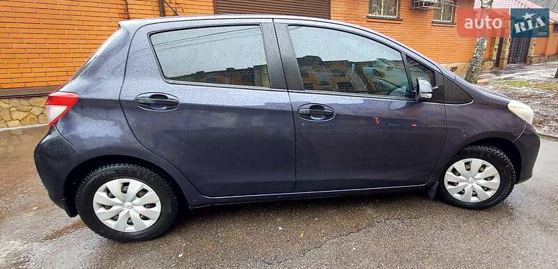 Хэтчбек Toyota Yaris 2013 в Полтаве