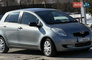 Хэтчбек Toyota Yaris 2005 в Ивано-Франковске