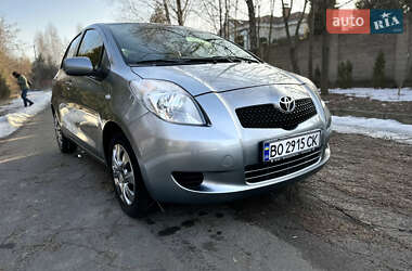 Хэтчбек Toyota Yaris 2007 в Ровно