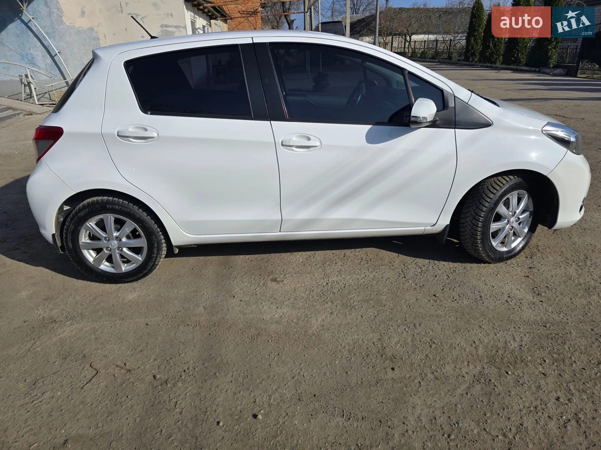 2013 Toyota Yaris - мініатюра 5