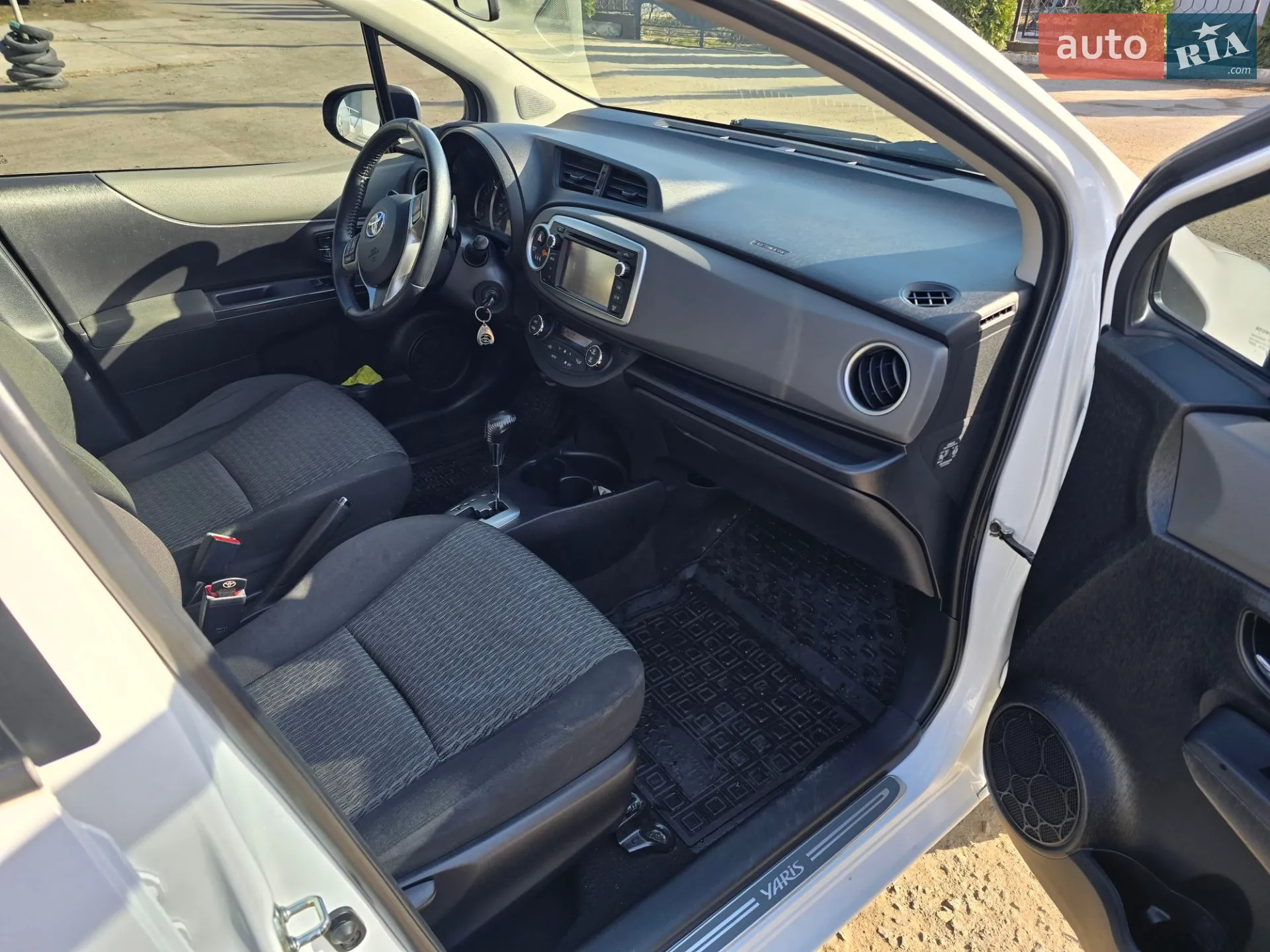 2013 Toyota Yaris - мініатюра 15