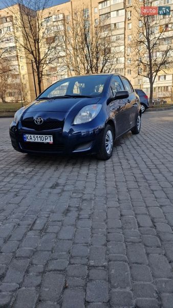 Toyota Yaris 2011