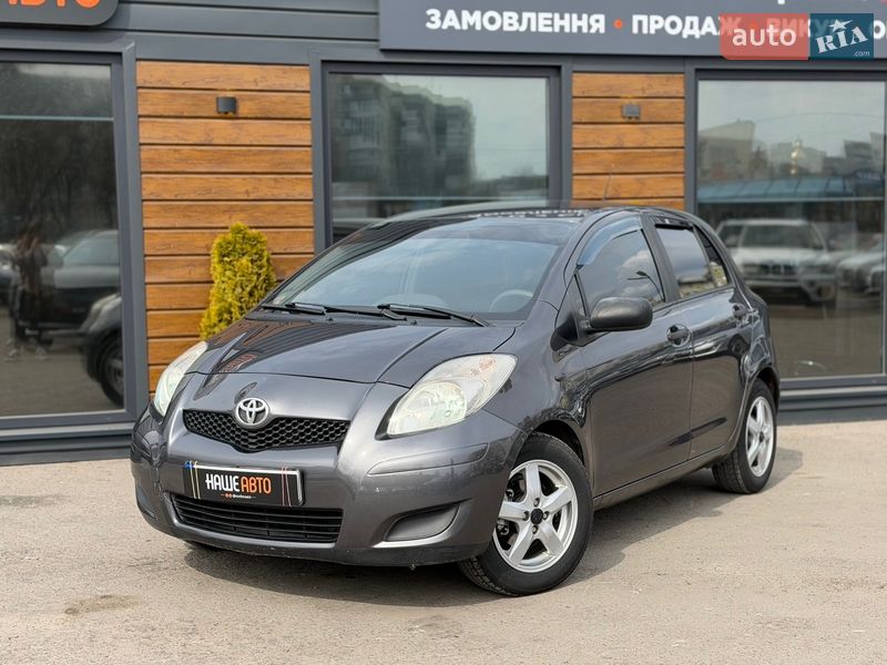 Toyota Yaris 2011