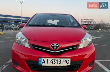 Хетчбек Toyota Yaris 2012 в Києві