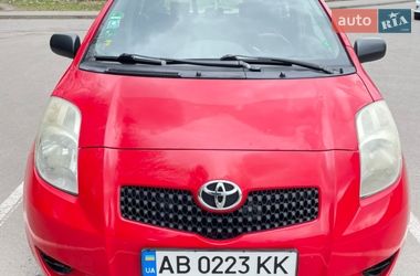 Хетчбек Toyota Yaris 2007 в Хмільнику
