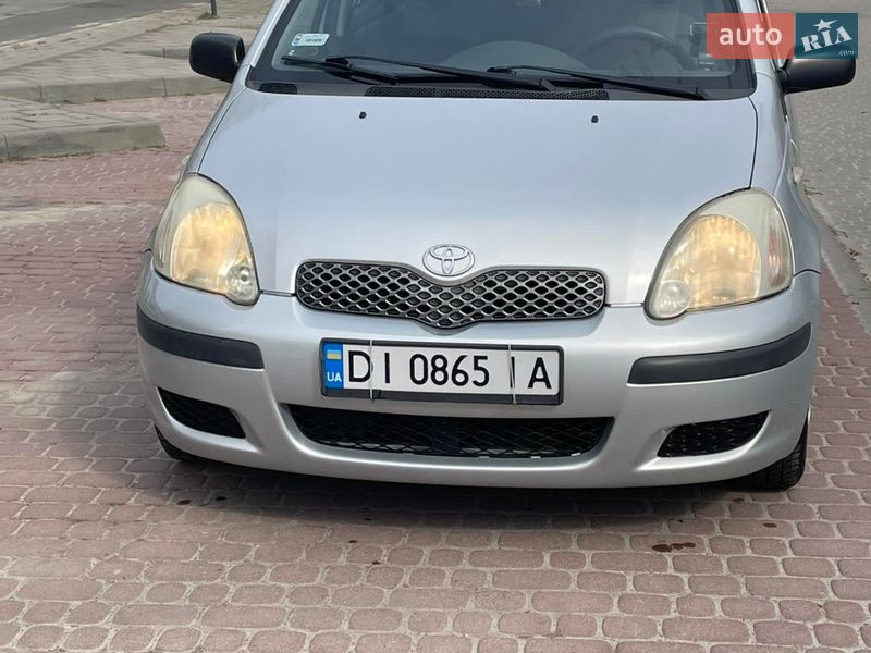 Toyota Yaris 2004