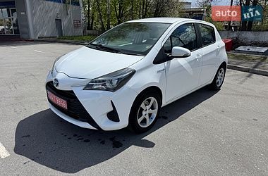 Хэтчбек Toyota Yaris 2015 в Житомире