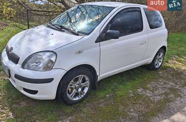 Хетчбек Toyota Yaris 2004 в Вишгороді