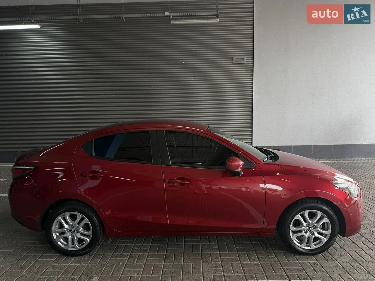 2017 Toyota Yaris - мініатюра 26