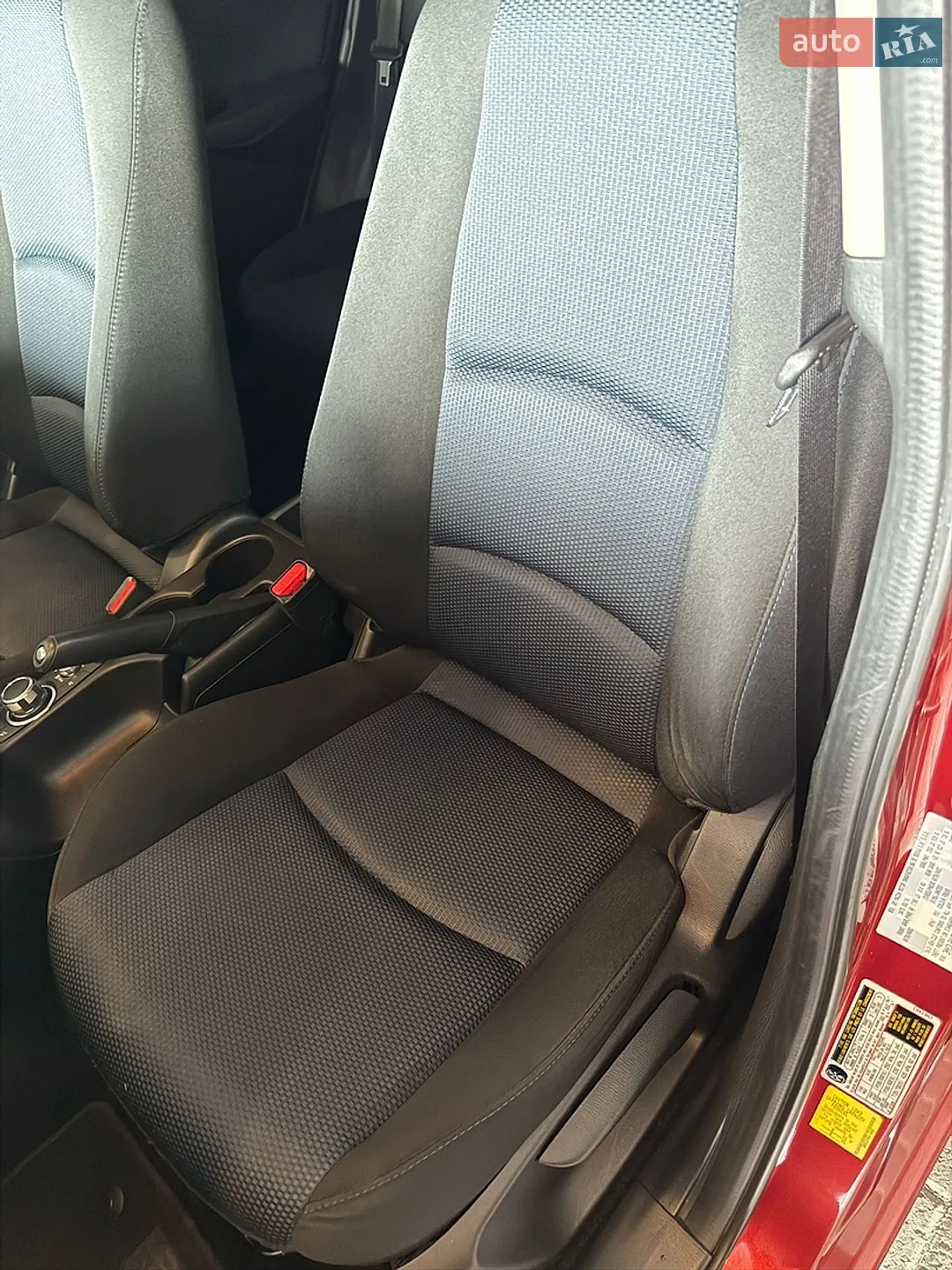 2016 Toyota Yaris - мініатюра 16