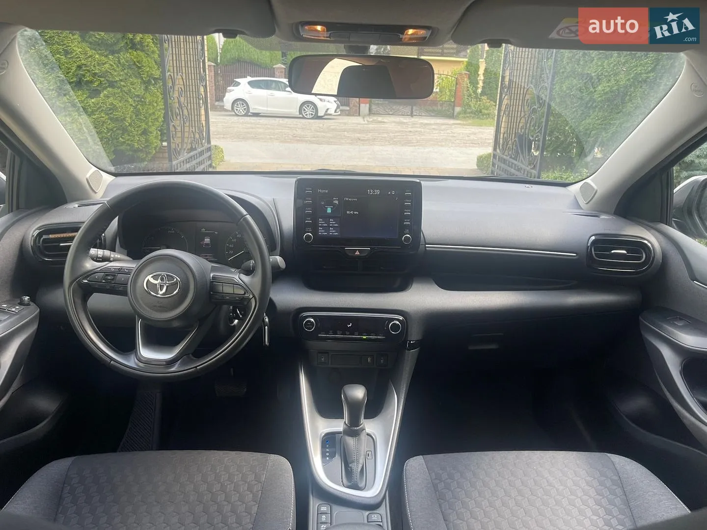 2022 Toyota Yaris - мініатюра 11