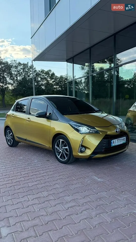 2020 Toyota Yaris - мініатюра 15