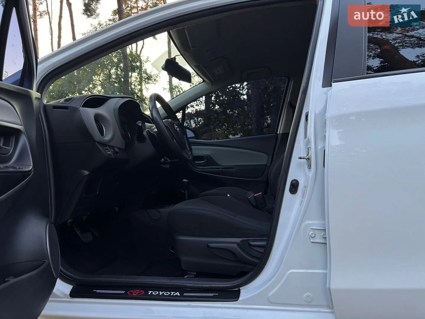 2016 Toyota Yaris - мініатюра 11