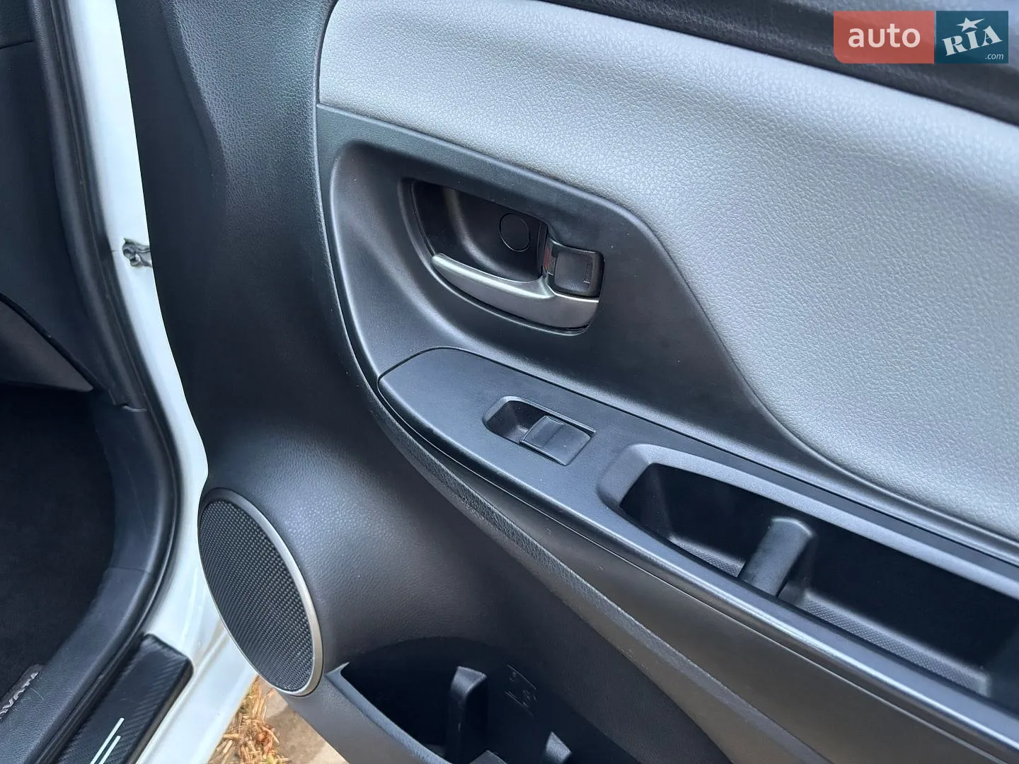 2016 Toyota Yaris - мініатюра 21