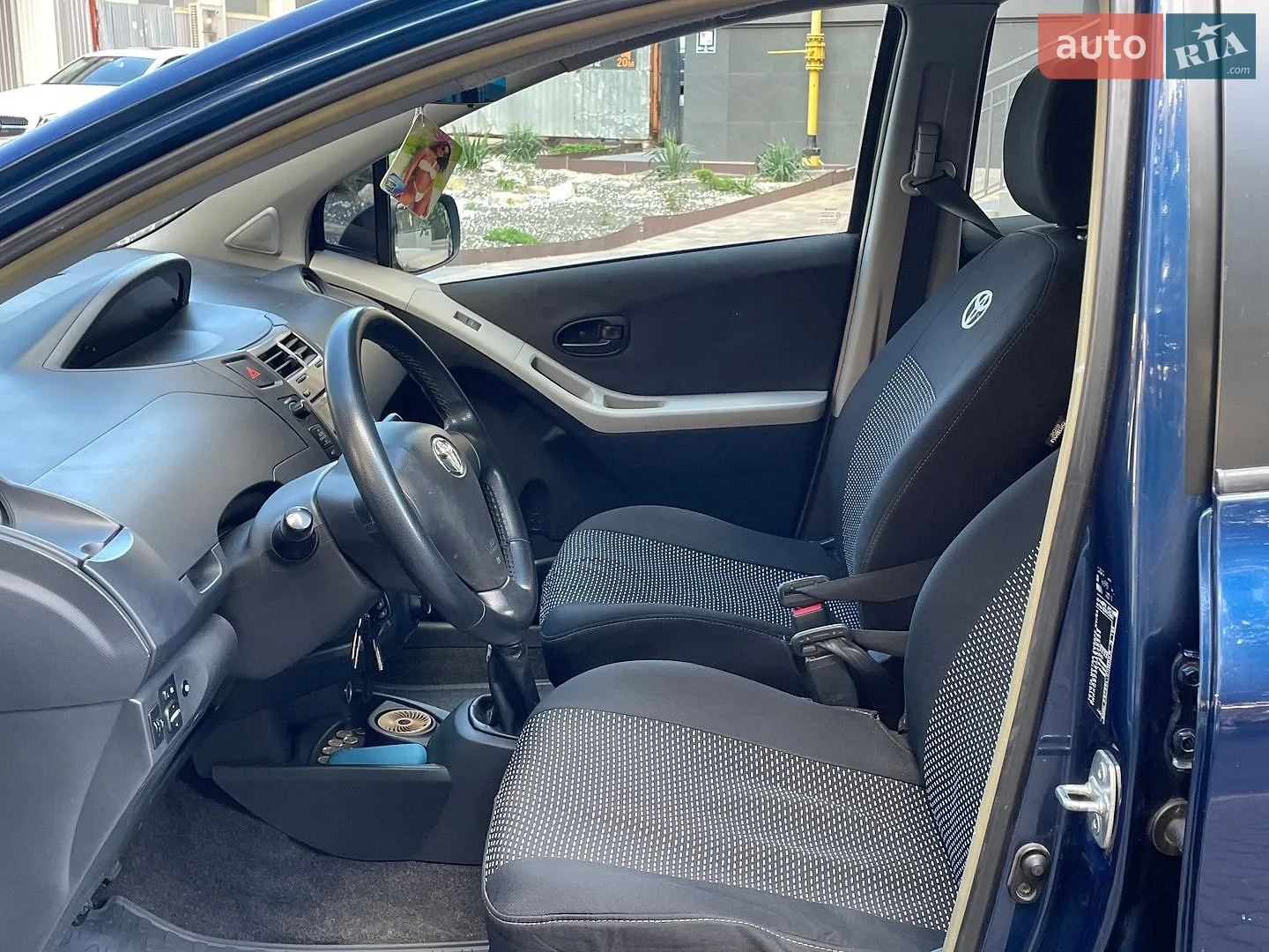 2011 Toyota Yaris - мініатюра 11