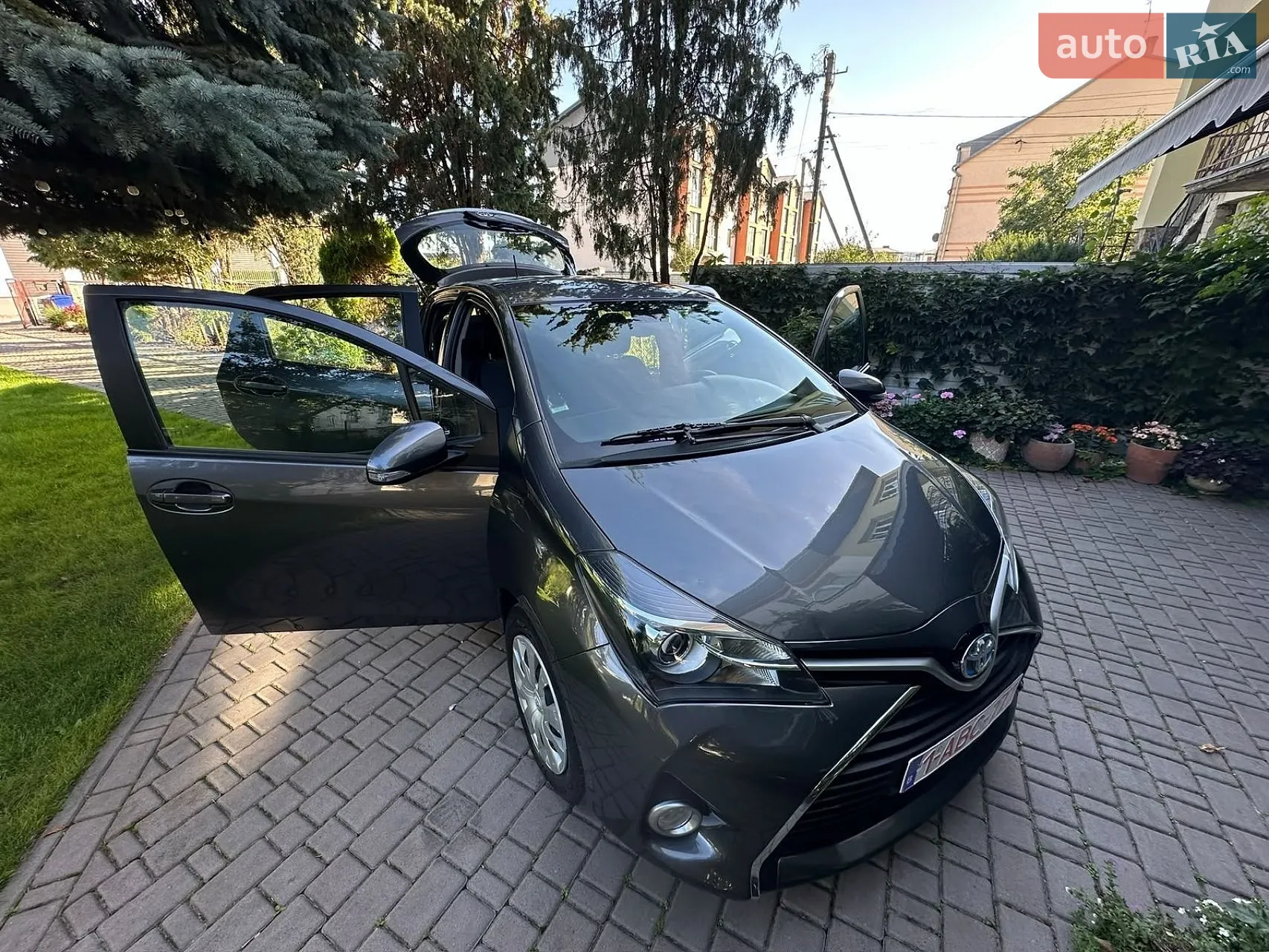2016 Toyota Yaris - мініатюра 6